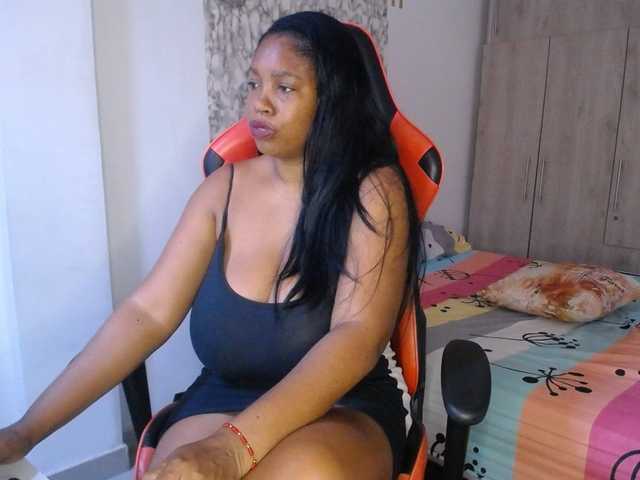 agatafox live webcam show