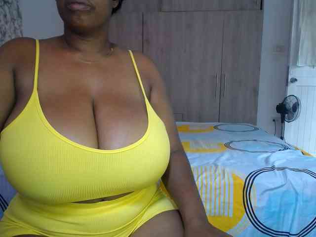 Model: agatafox