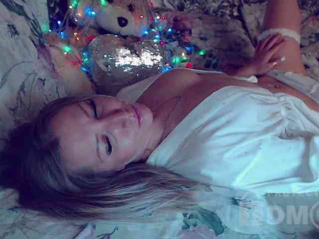 Gasoli_ne Live Webcam on BongaCams