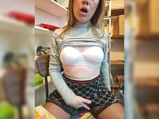 misslyolika live sex show