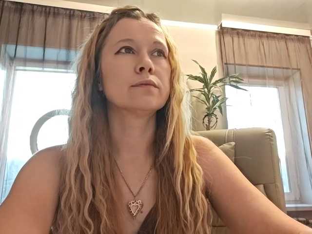 Misslyolika live cam on BongaCams