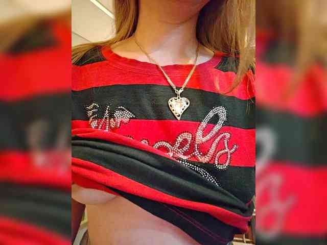 Misslyolika Live Webcam on BongaCams