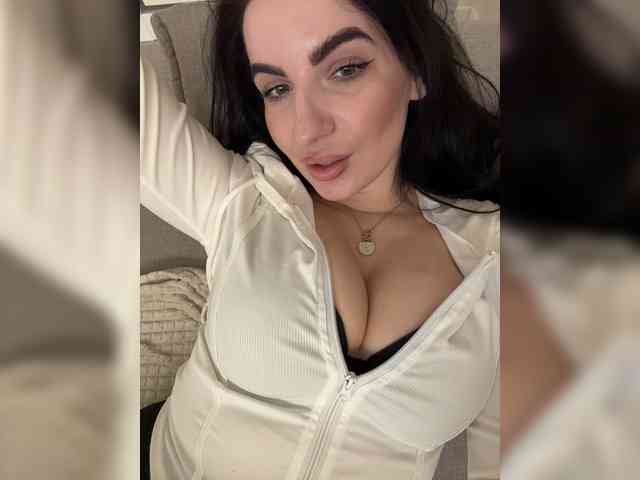 Swarowskaya Live Webcam on BongaCams