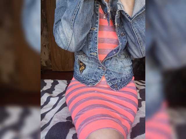 le modèle _33_SexyNaturalka_99_ est en webcam porno dans un show sur le site bongacams, il possède les tags suivants: White/Caucasian,Blonde,Shaved