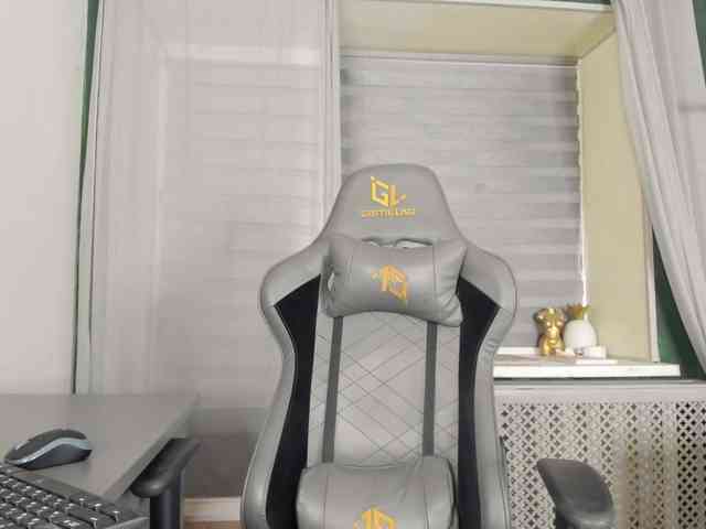 1_Aariella_1 webcam
