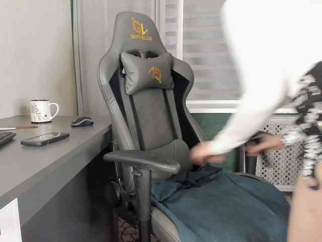 1_Aariella_1 webcam