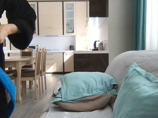 mmiissiiss1's BongaCams show and profile