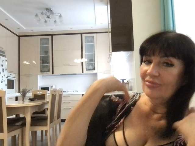 mmiissiiss1 live cam