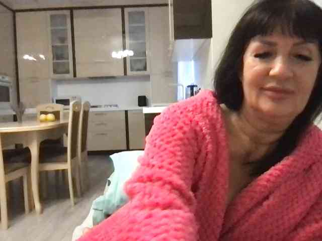 mmiissiiss1 live female cam on bongacams