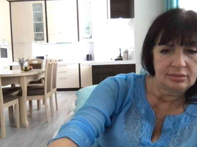 mmiissiiss1 live female cam on bongacams