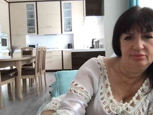 mmiissiiss1's live room