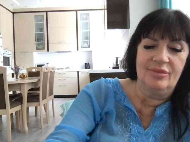 mmiissiiss1's live room