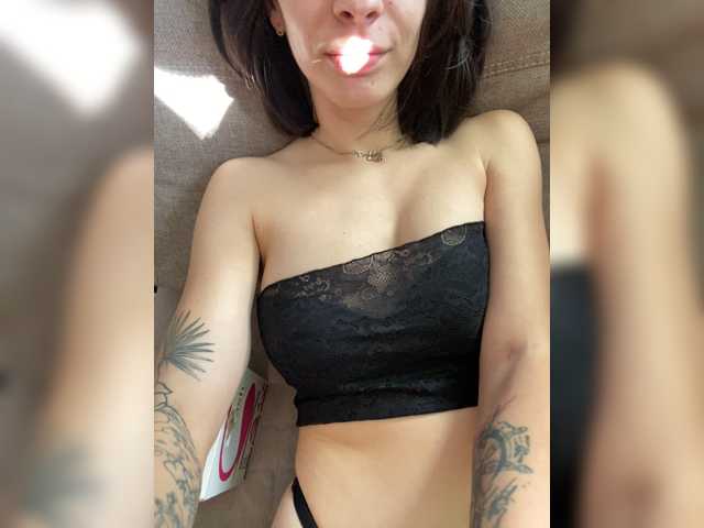 Hotbaby23 live cam on BongaCams