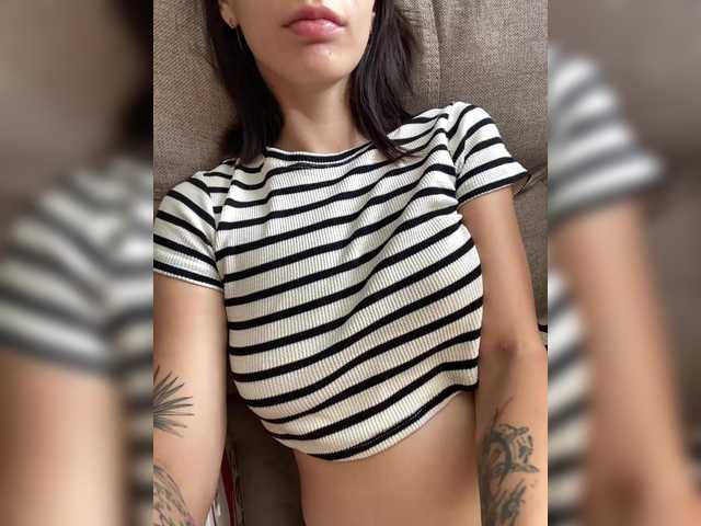 Hotbaby23 live cam on BongaCams