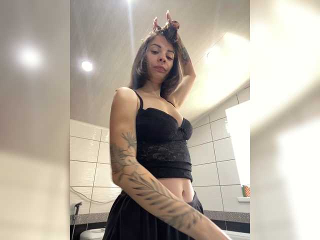Hotbaby23 live cam on BongaCams