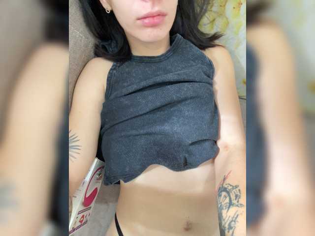 Hotbaby23 live cam on BongaCams