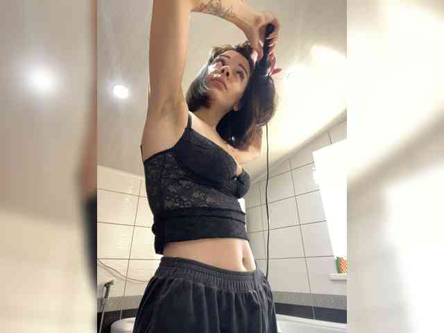Hotbaby23
