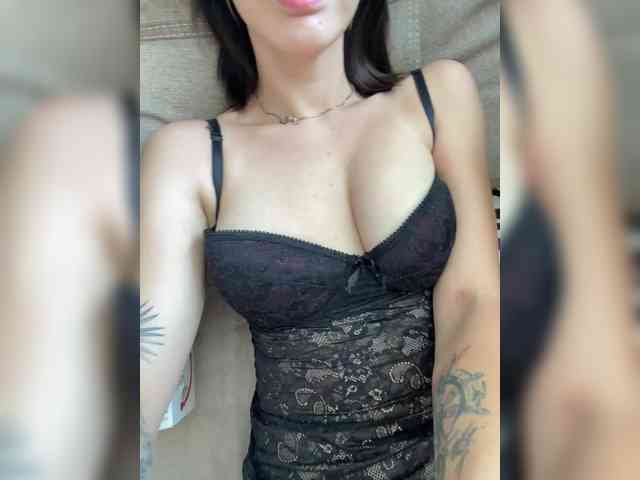 Hotbaby23 Sex Cam Show