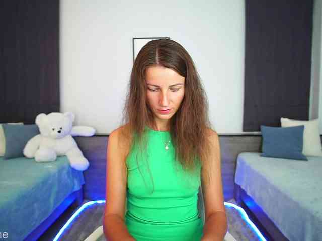 Anna_Shine webcam