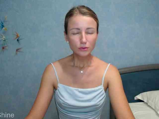Anna_Shine webcam