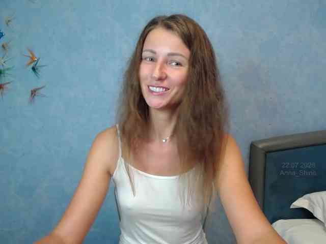 Anna_Shine webcam