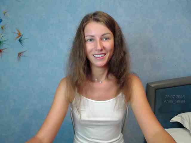Anna_Shine webcam
