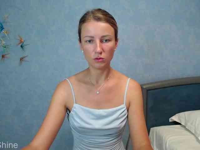 Anna_Shine webcam