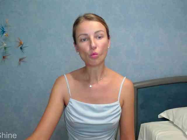 Anna_Shine webcam