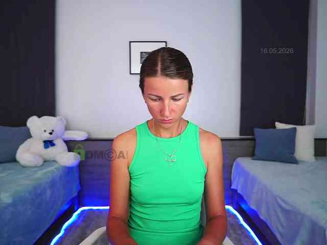 Anna_Shine webcam