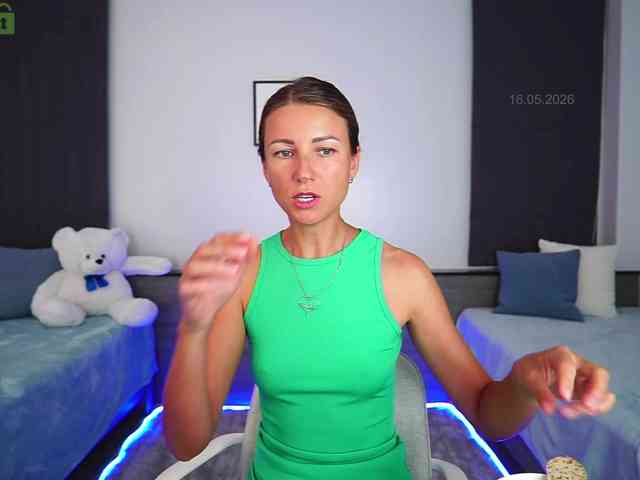 Anna_Shine webcam
