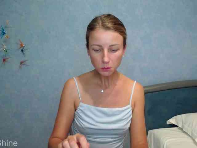 Anna_Shine webcam