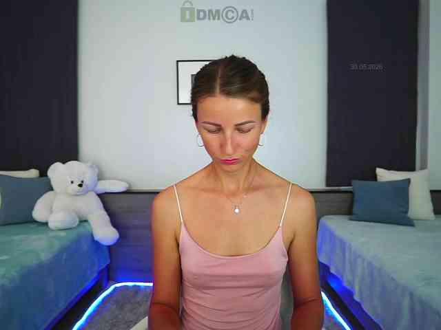 Anna_Shine webcam