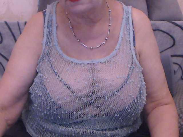 SugarBoobs live webcam show