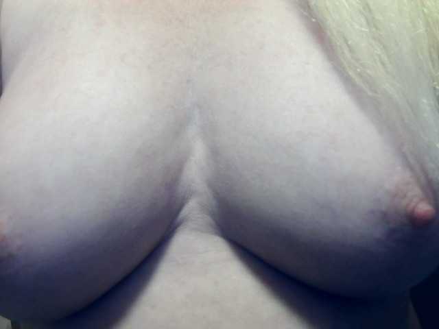 Lilia103 Live Cam on BongaCams