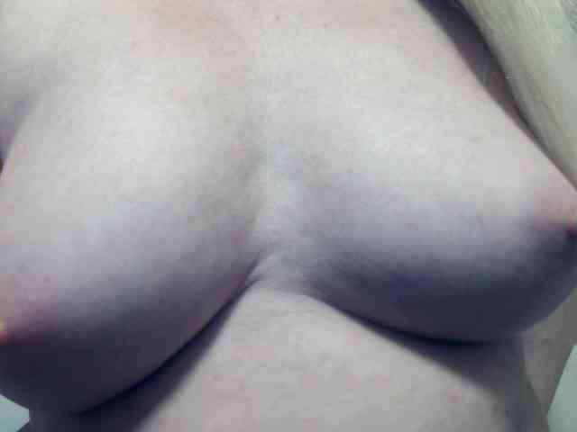 Lilia103 webcam