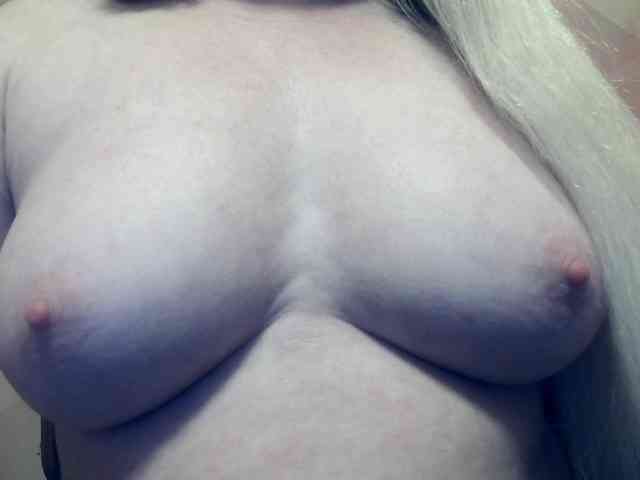 Lilia103 webcam