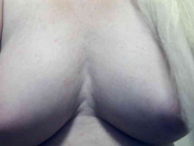 Lilia103 webcam