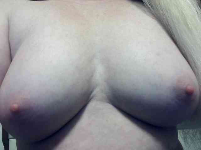 Lilia103 webcam