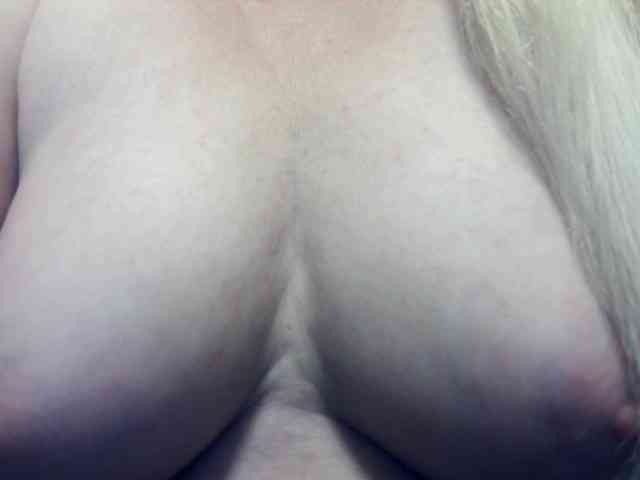 Lilia103 webcam