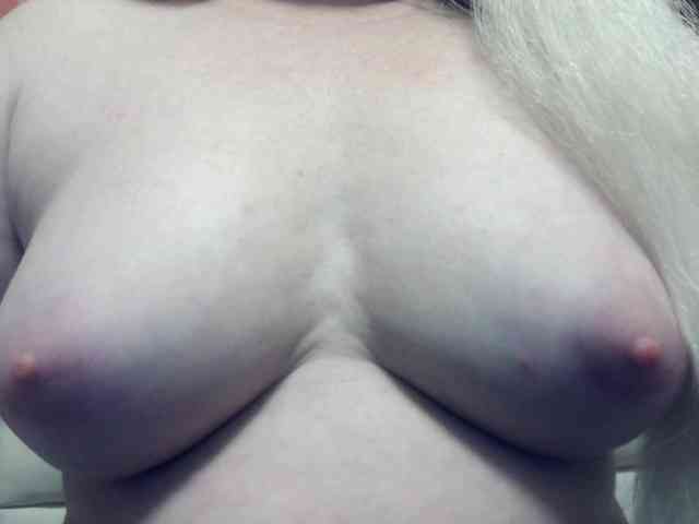 Lilia103 webcam