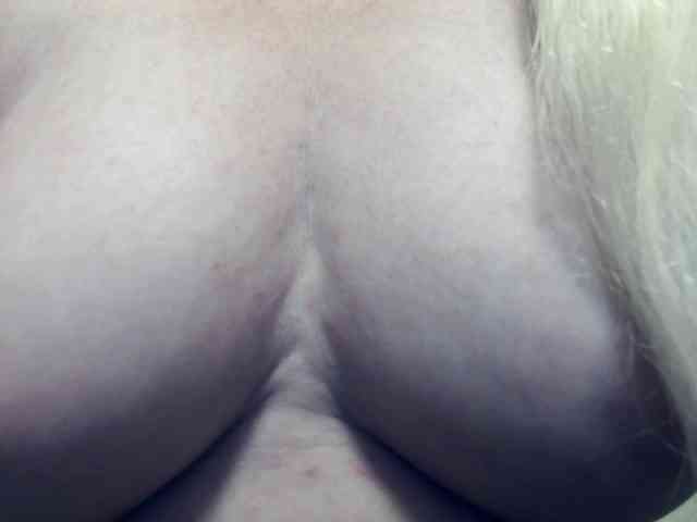 Lilia103 webcam