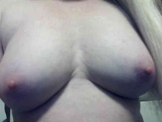 Lilia103 webcam