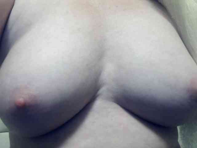 Lilia103 webcam