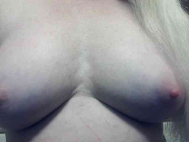 Lilia103 webcam