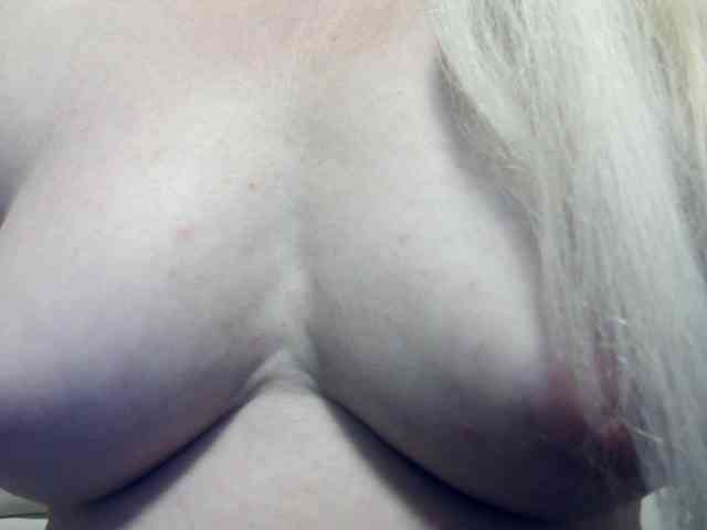 Lilia103 webcam