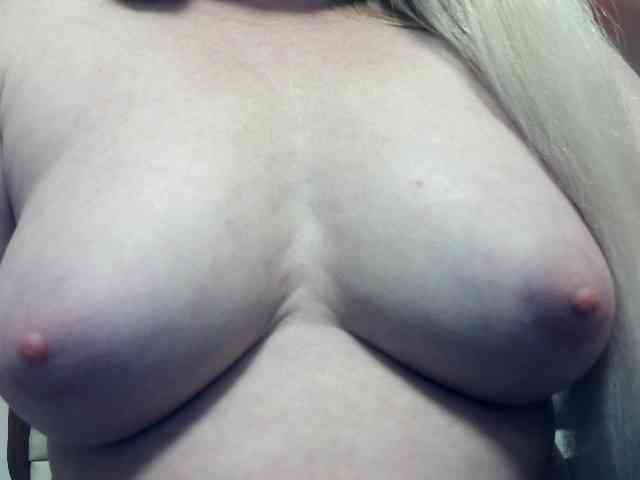 Lilia103 webcam