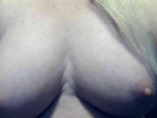 Lilia103 webcam