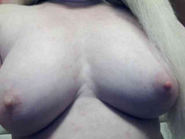 Lilia103 webcam