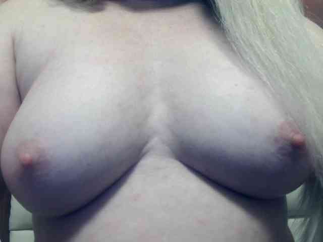 Lilia103 webcam
