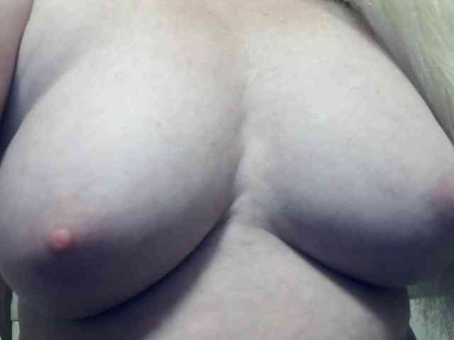 Lilia103 webcam